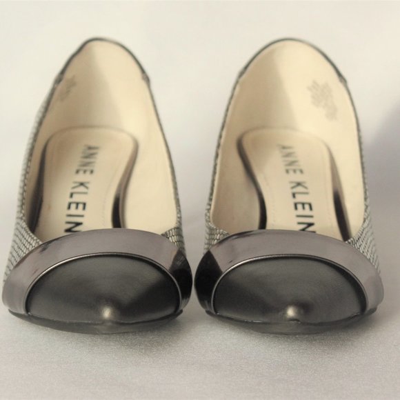 Anne Klein Finn Pump in Pewter Metallic - Picture 6 of 6